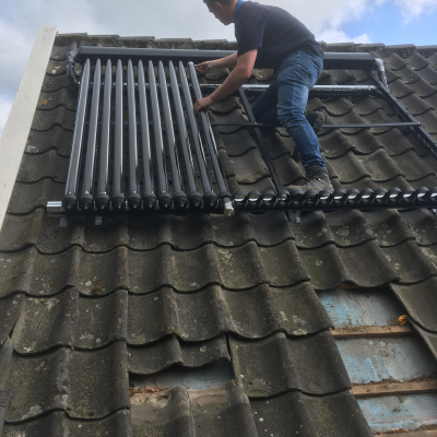 Heet water systeem bij woning in Maurik